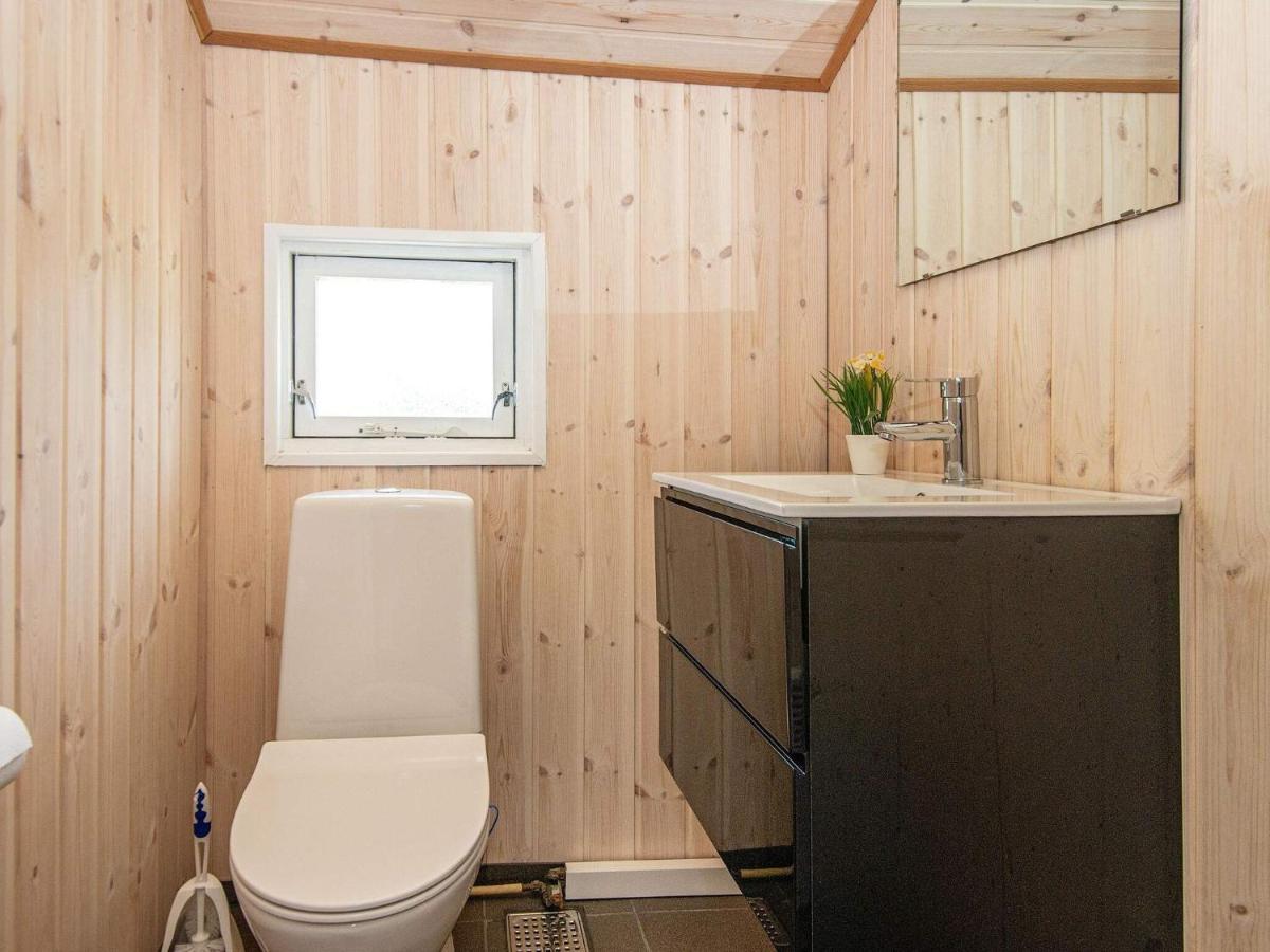 8 Person Holiday Home In Hejls Eksteriør bilde